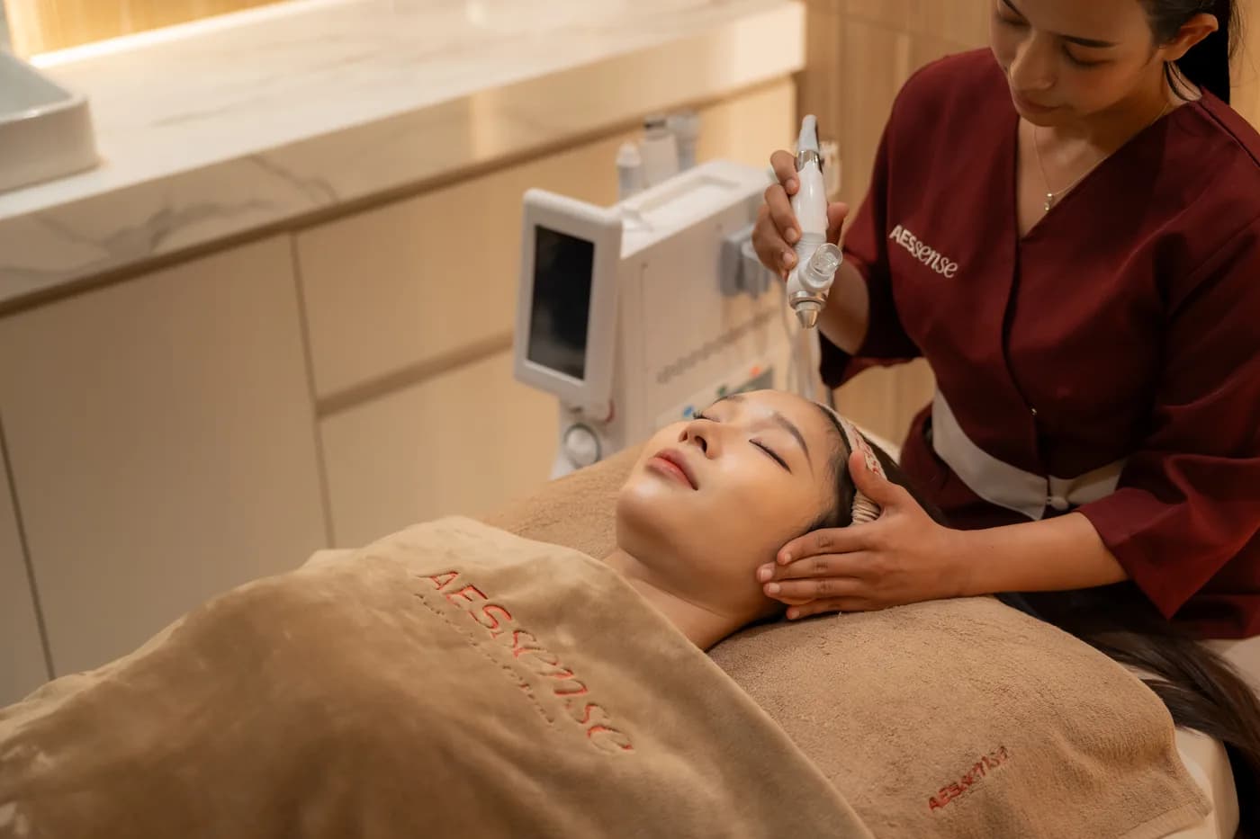 Skin care at the clinic